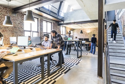 taptap点点体育关于我们 - 展示公司团队、资质认证和联系方式的官方介绍页面